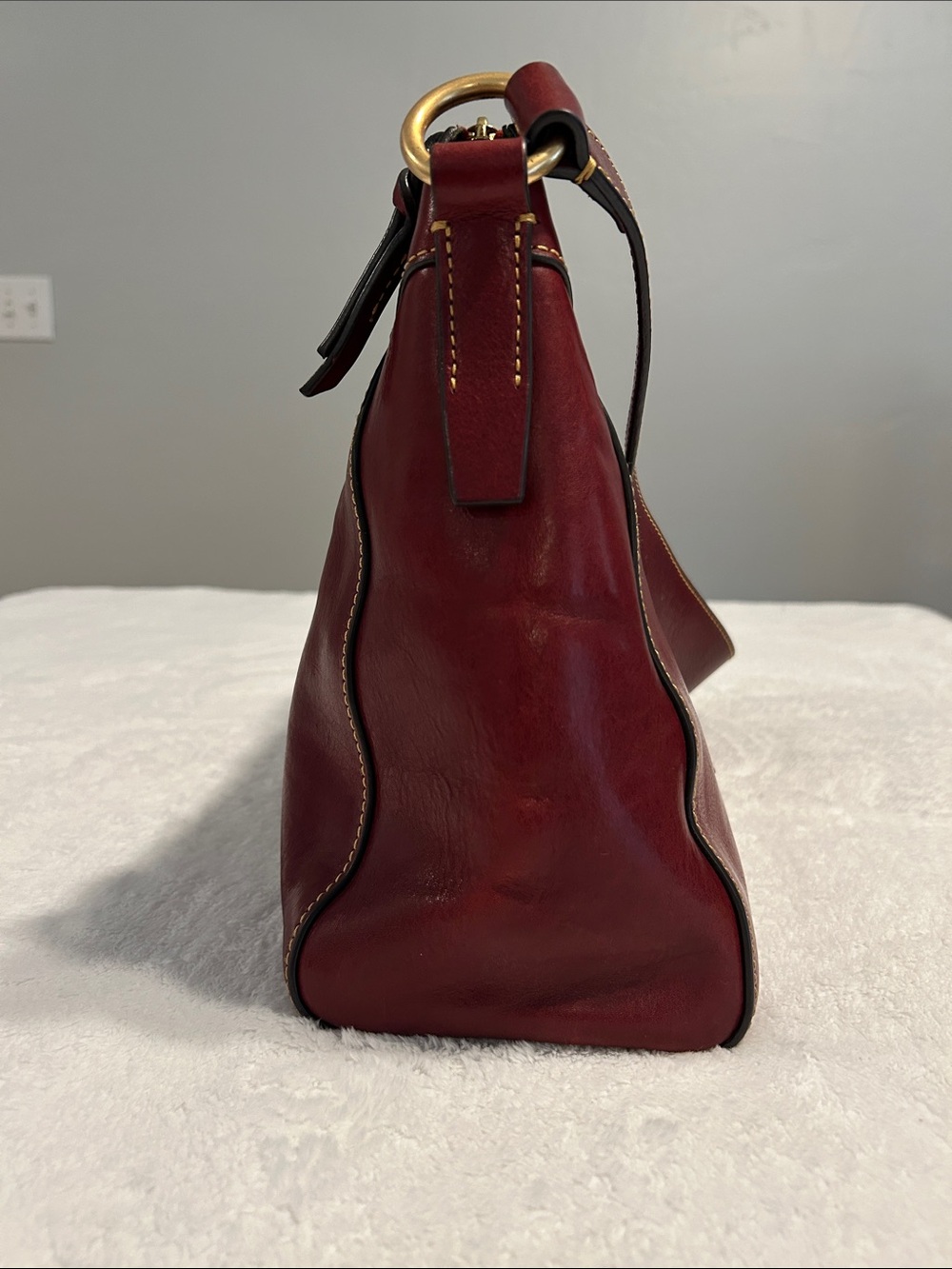 Dooney & Bourke Florentine Cassidy Wine Red Leather Large Hobo Shoulder Bag. - Picture 5 of 10